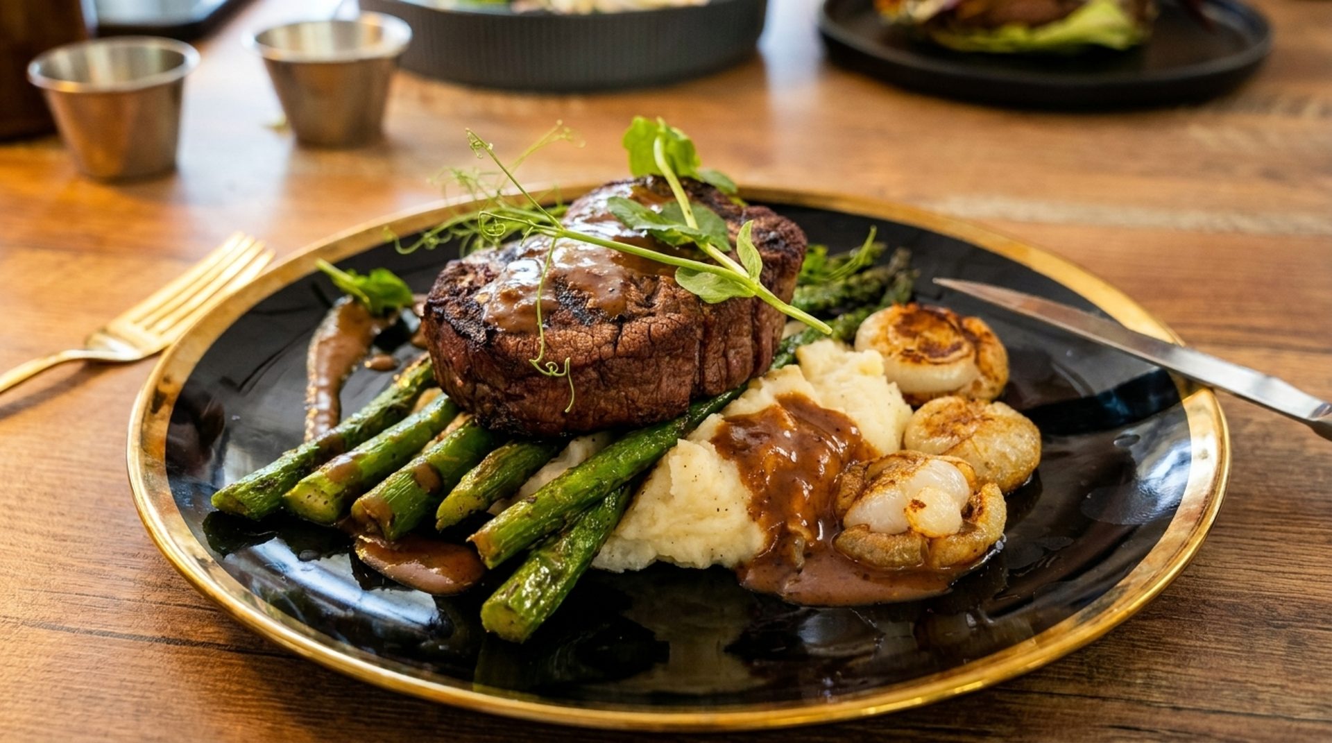 Seasonal and Holiday Dinners